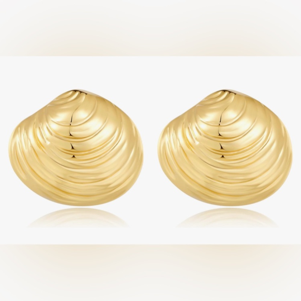 Filmoon Gold Seashell Studs Earrings Dainty Beach Earrings - Picture 6 of 11